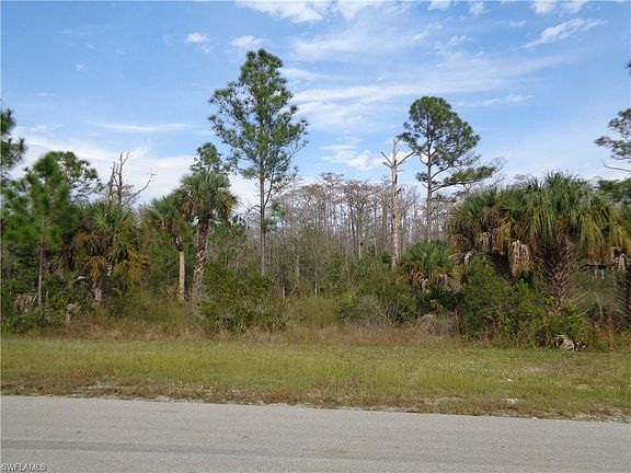 5th image of 409 Greenbriar Blvd