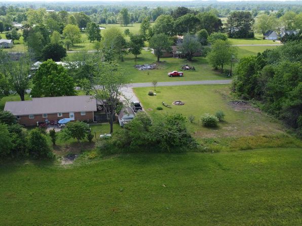 90 County Road 338, Section, AL 35771