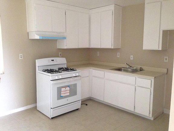 5th image of 527 N Edison St