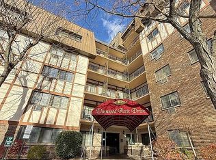 2 Elmwood Park Dr APT 224, Staten Island, NY