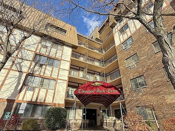 2 Elmwood Park Dr APT 224