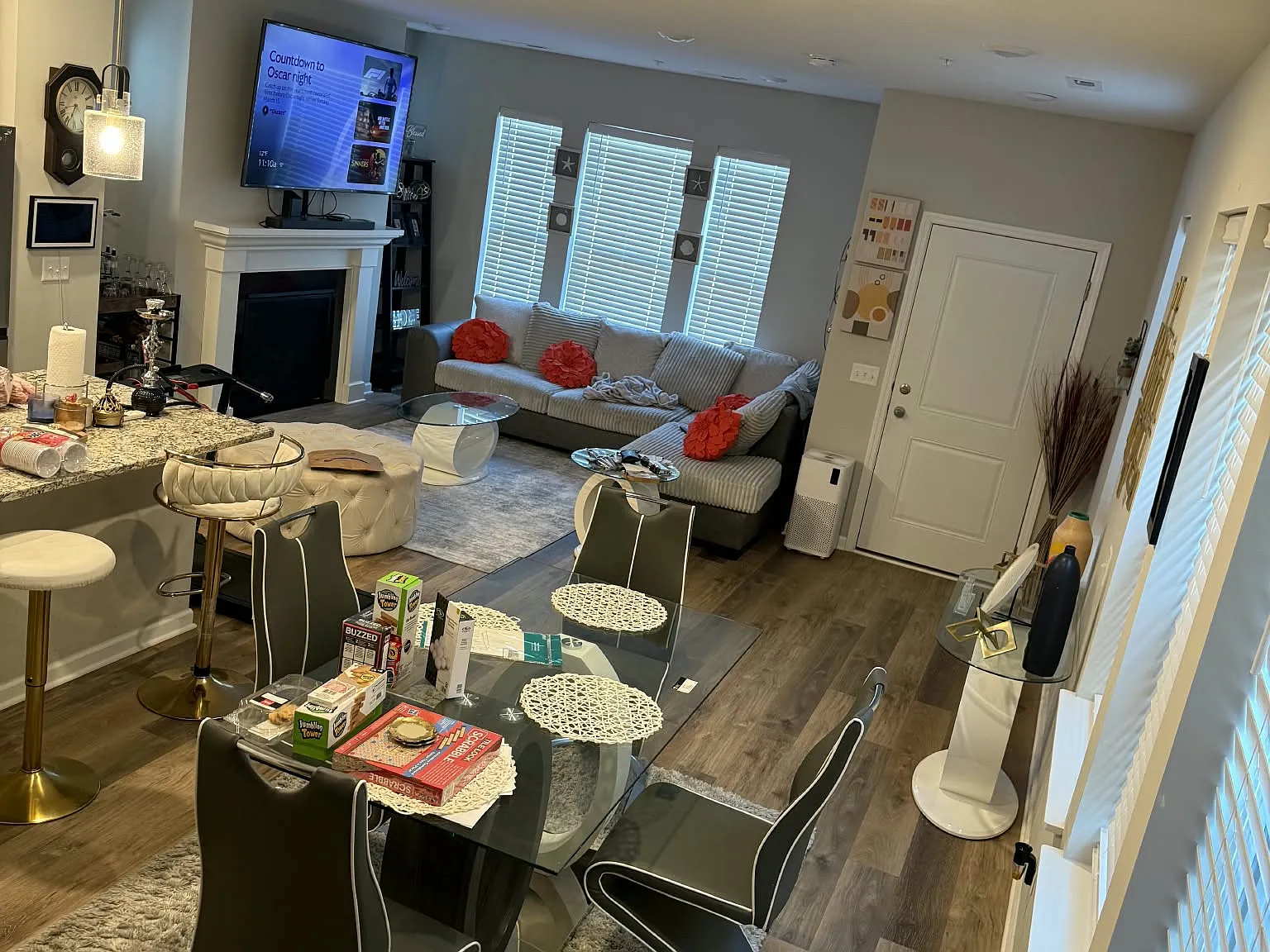 3 bed, 2.5 bath, 1727 sqft, $2,999 — Photo 3