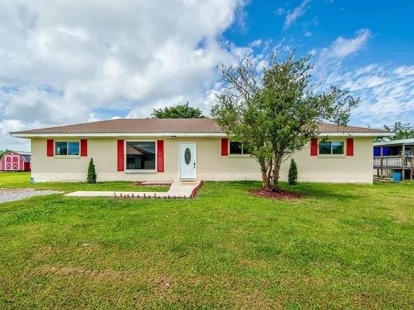 371 E 7th St, Larose, LA 70373