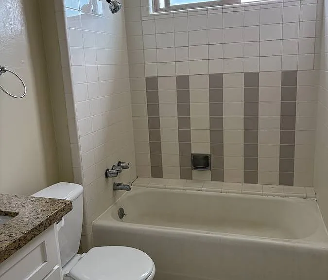 902 S Catalina Ave #J — Photo 10