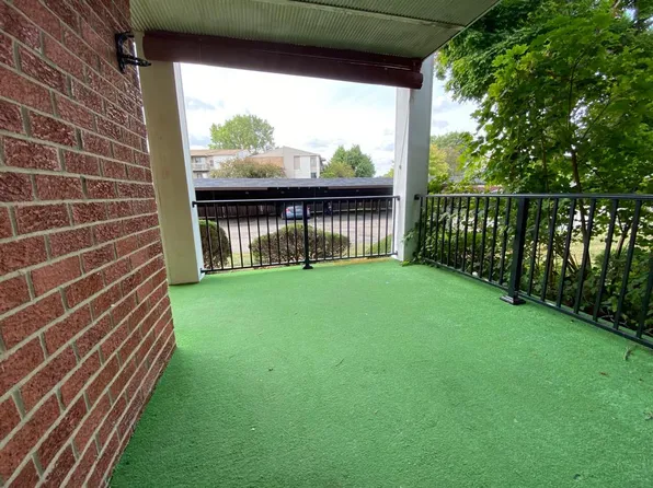 27599 W Echo Vall Unit 139, Farmington, MI 48334