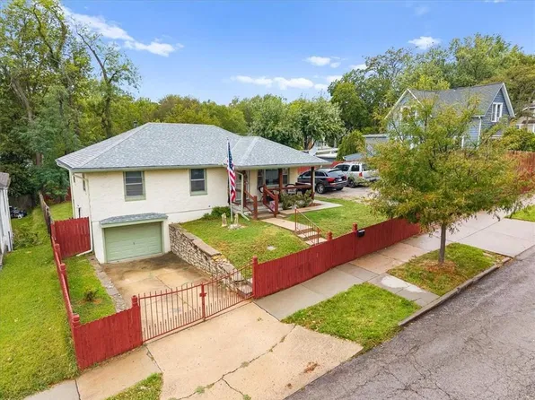406 Elmwood Ave, Kansas City, MO 64124