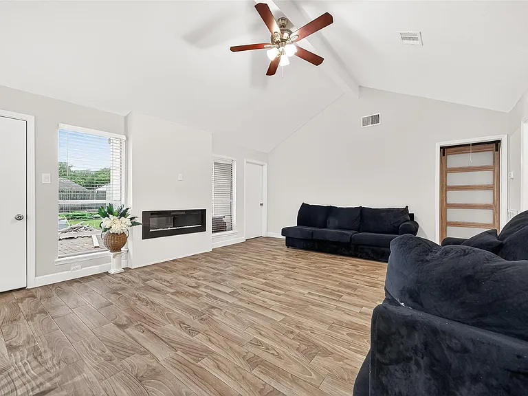 13318 Ascot Glen Ln — Photo 33