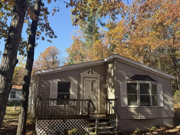 5236 Krys Rd, Gaylord, MI 49735