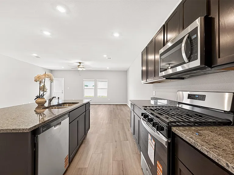 5330 Buffalo Grass Ln — Photo 15