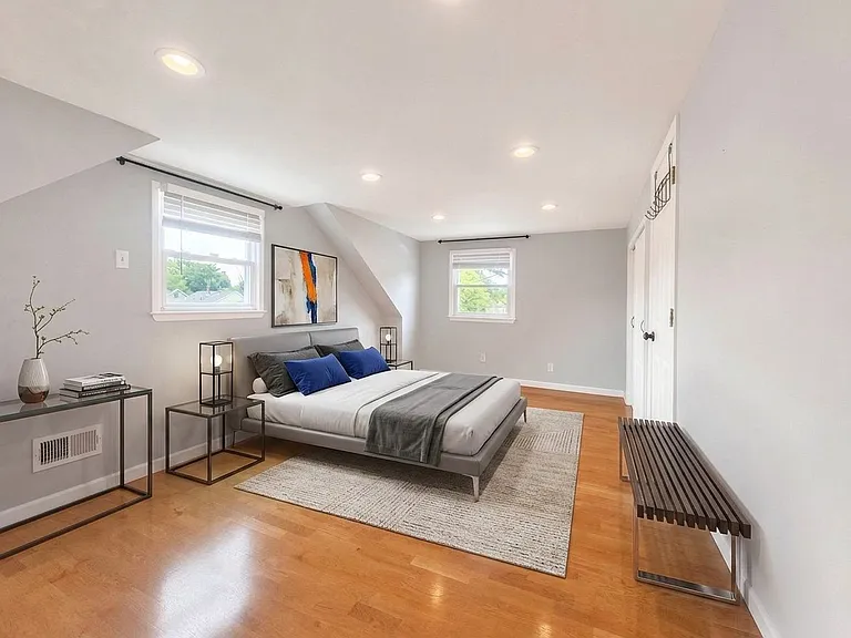 171 New York Ave — Photo 4