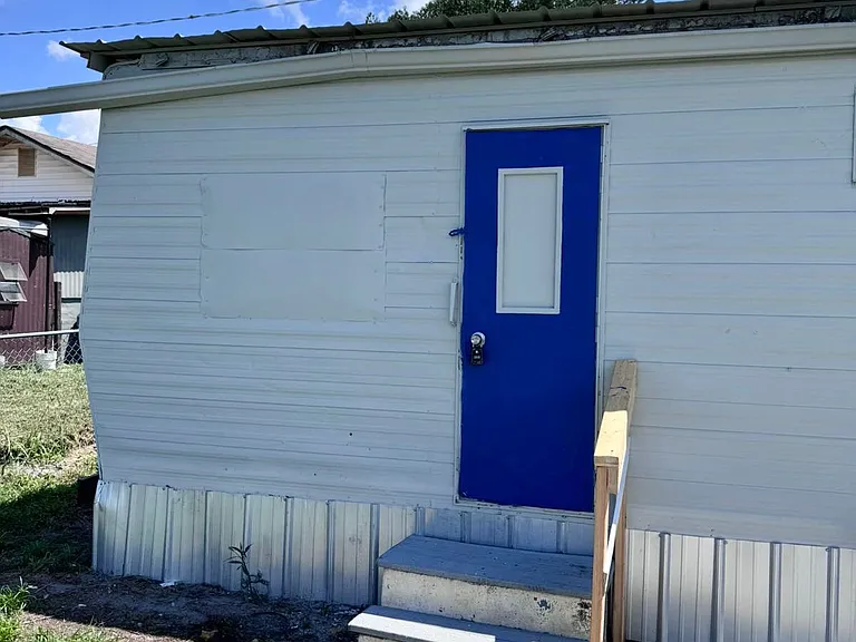 180 Mosley Rd — Photo 10