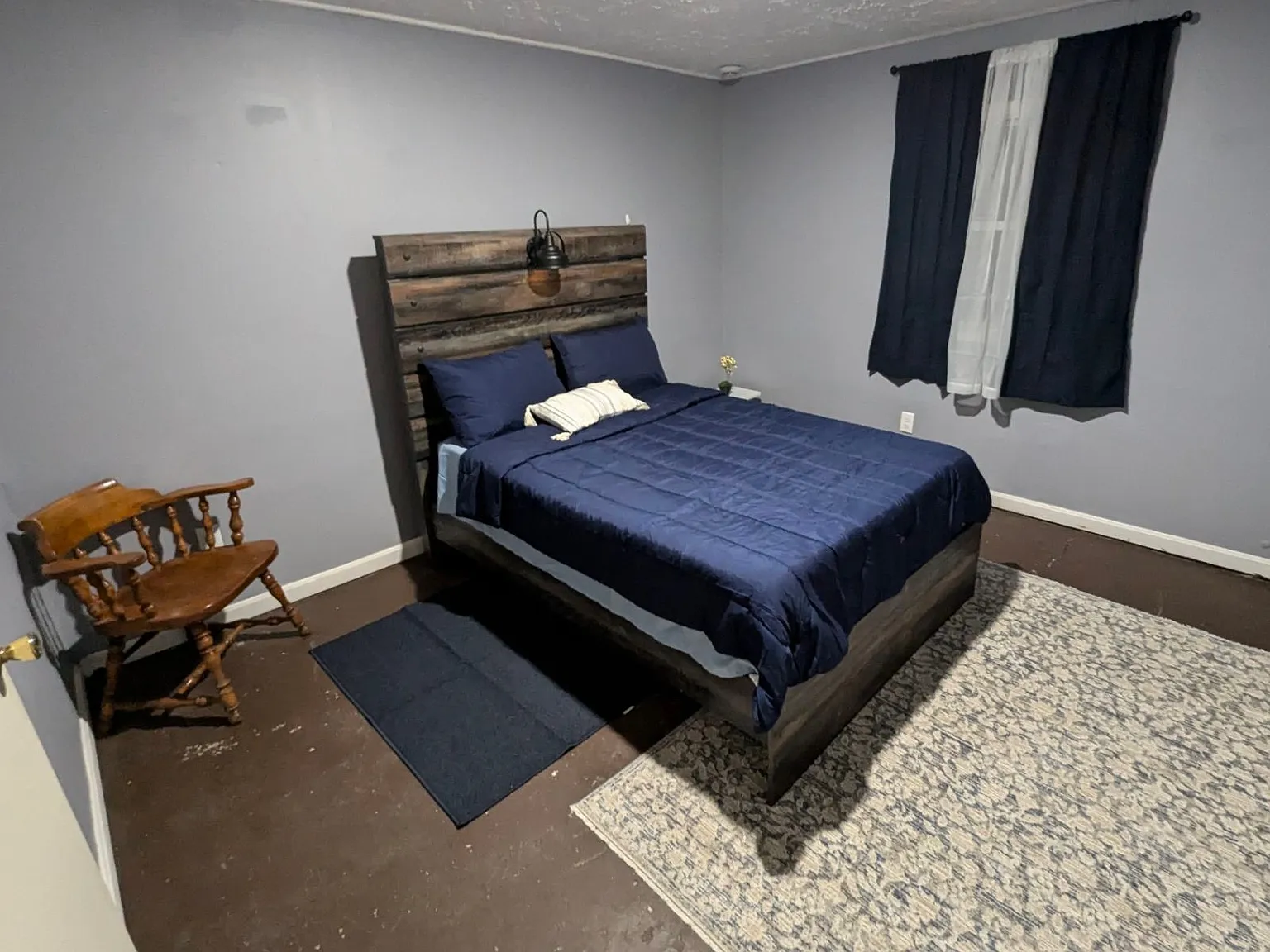 109 N Cannon Dr — Photo 3