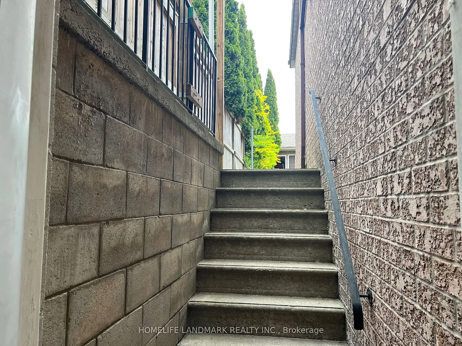 3 bed, $2,100 — Photo 3