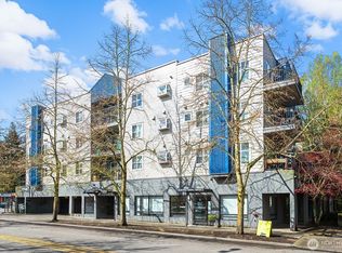 12345 Roosevelt Way NE APT 209, Seattle, WA 98125