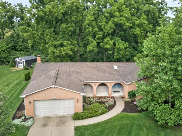 48040 Brewster Ct, Plymouth, MI 48170