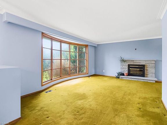 4th image of 1175 Willowbrook Dr