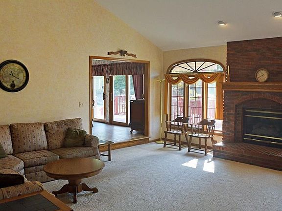 4th image of 5332 Sebastian Ct