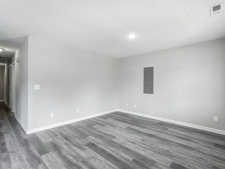 1801 S Lyerly St — Photo 7