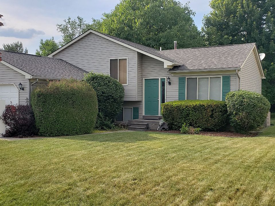 1st image of 1296 Queens Dr