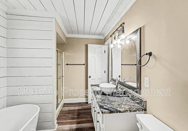 1304 Dominica Dr — Photo 21