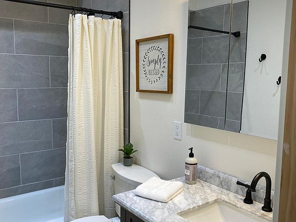 4th image of 701 N Gulkana Ct