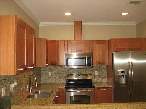 2nd image of 3110 Ohio St #3110