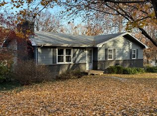 200 N Delaware Ave, Manhattan, KS 66502