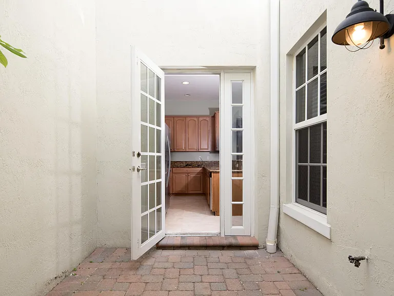8221 NW 8th Way — Photo 4