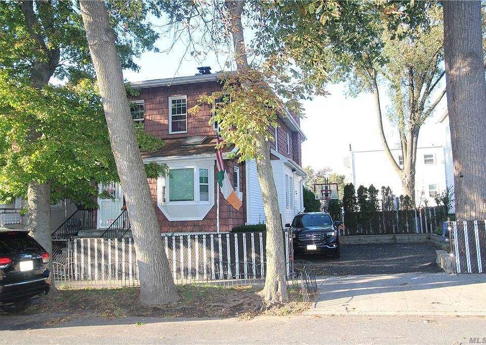 1st image of 124-11 9th Ave
