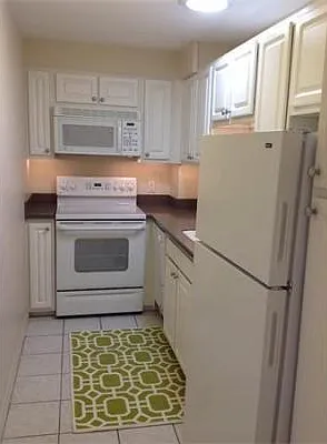 329 Harvard St #30 — Photo 7