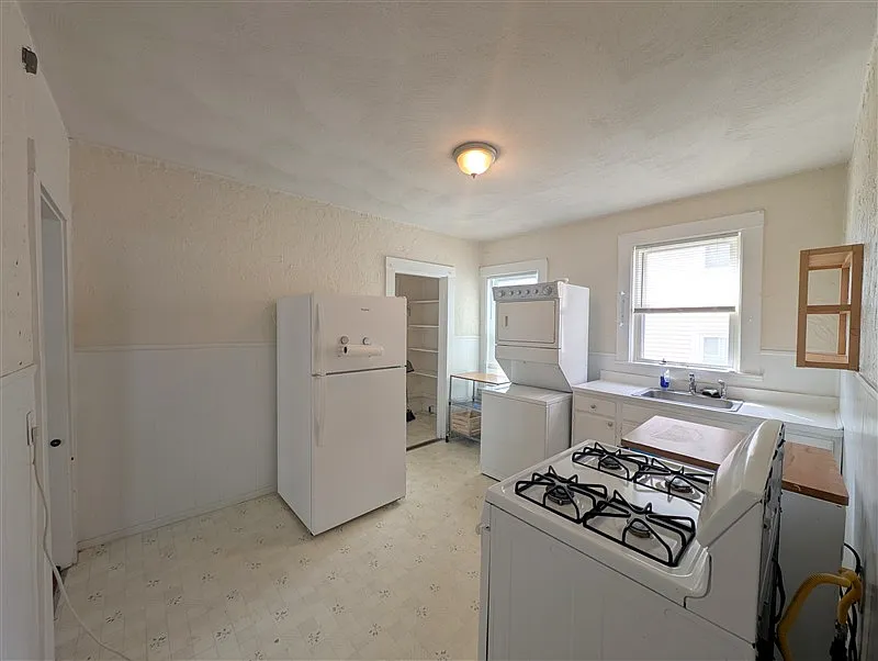 2 bed, 666 sqft, $2,800 — Photo 4