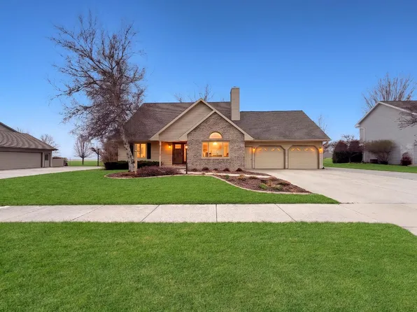 1525 Puritan ROAD, New Holstein, WI 53061