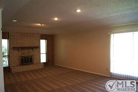 2nd image of 7746 Los Alamitos Dr