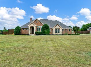 841 Black Champ Rd, Waxahachie, TX 75167