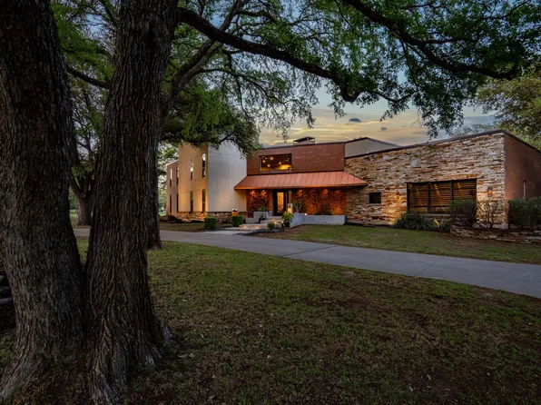 117 Red Oak Ln, Flower Mound, TX 75028