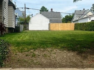 1486 Hopkins Ave, Lakewood, OH