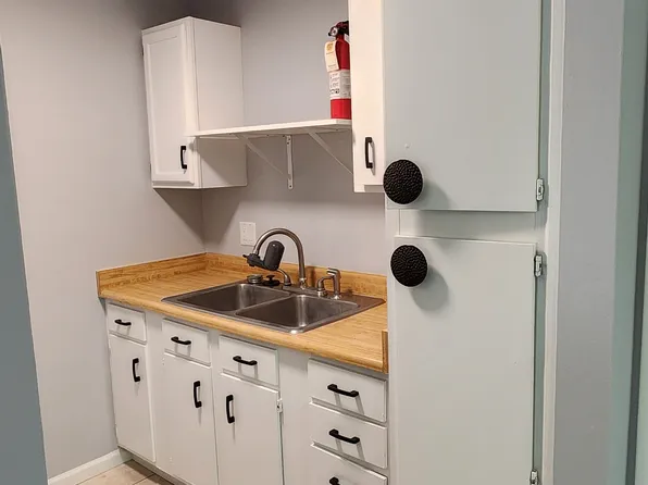 213 Sunny Meade Ln APT 4, Madison, WI 53713