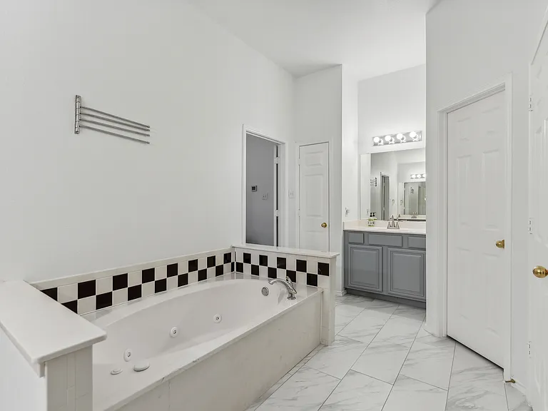 1501 Ector Dr — Photo 19