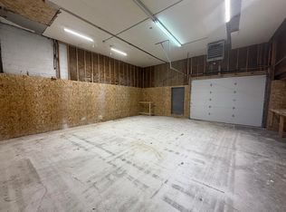 1729 S Grand Ave, Eldon, MO 65026