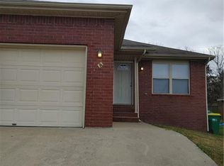 995 Vale St #A, Springdale, AR 72764