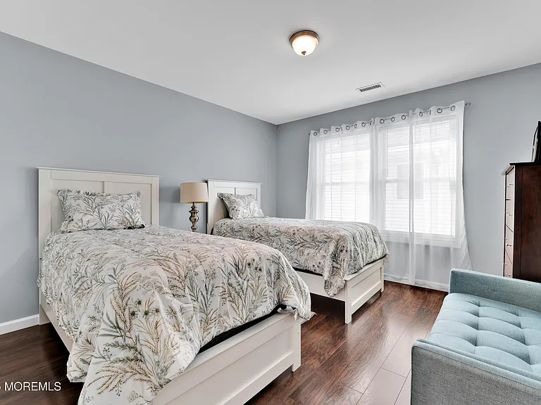 115 Harding Ave #B — Photo 13