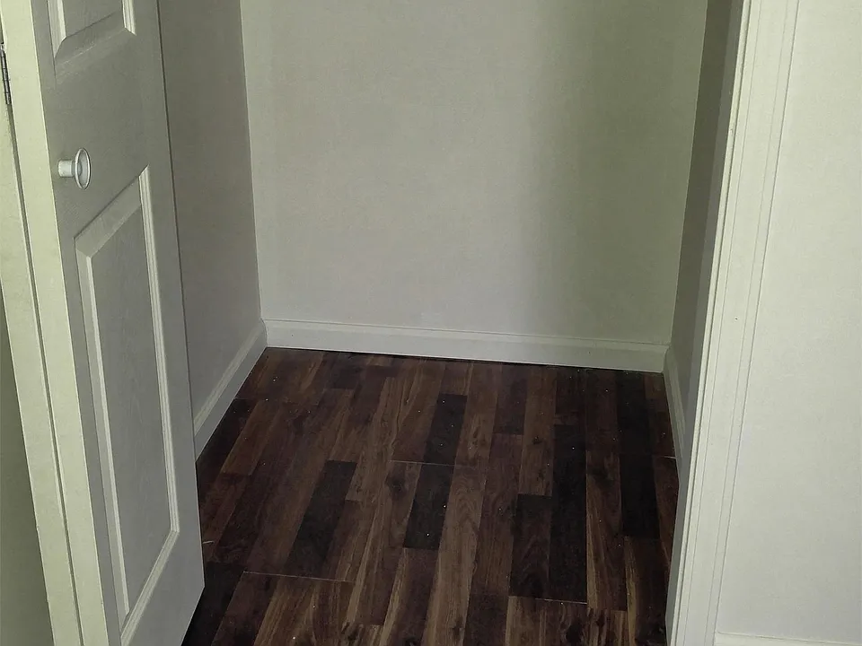 3rd bedroom closet