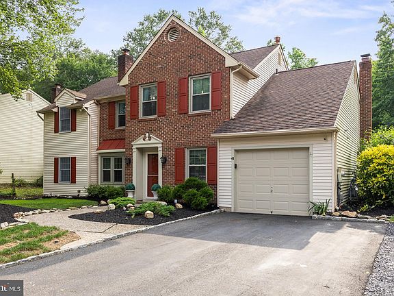 2nd image of 6 Prince Andrew Ct