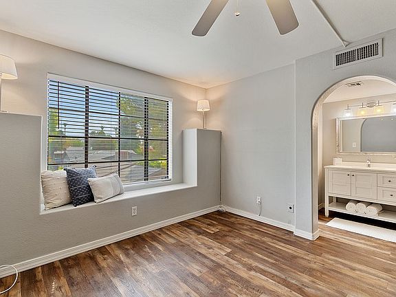 2nd image of 1025 E Highland Ave Unit 24