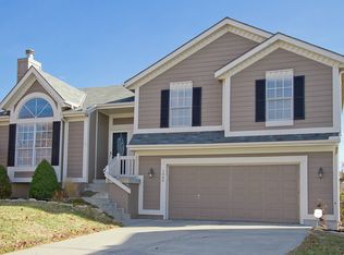 1000 N Clinton St, Olathe, KS 66061