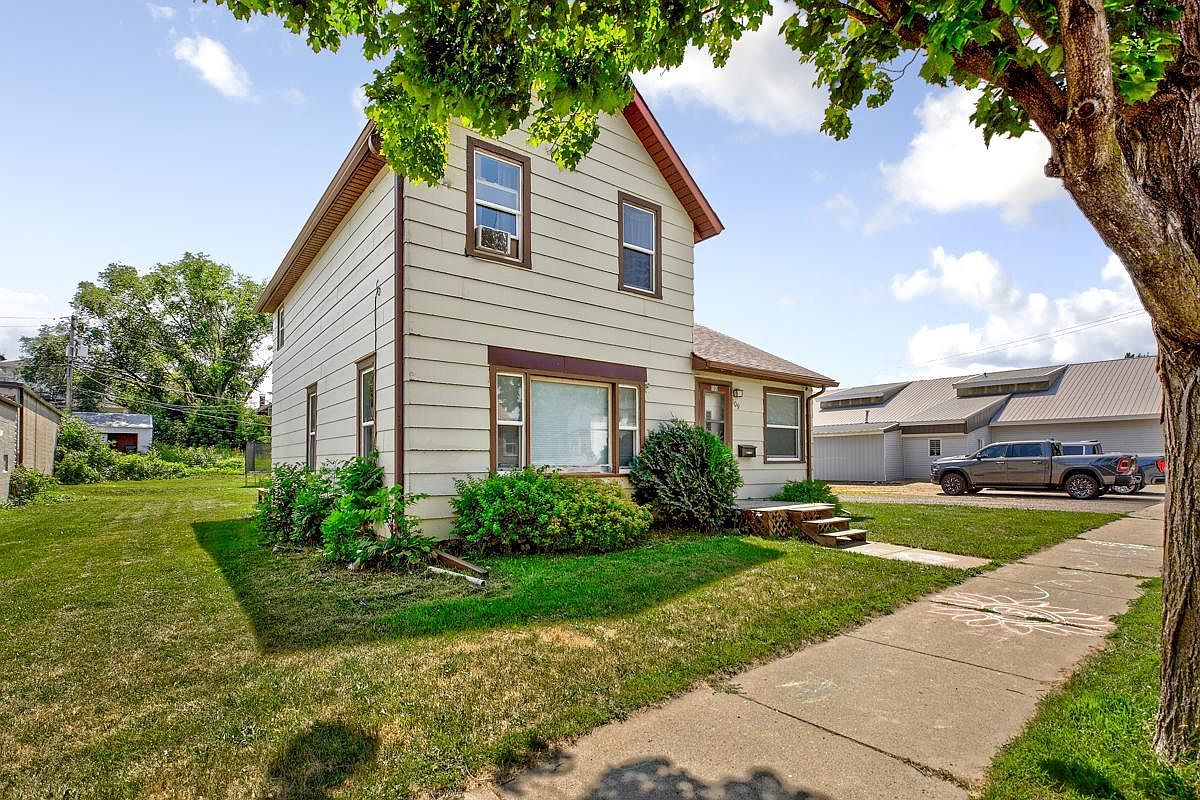 109 Main St W, Waterville, MN 56096 Zillow