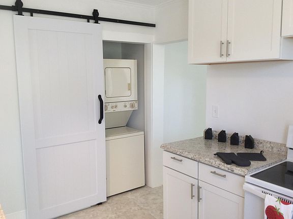 4th image of 1212 1st St S APT 3