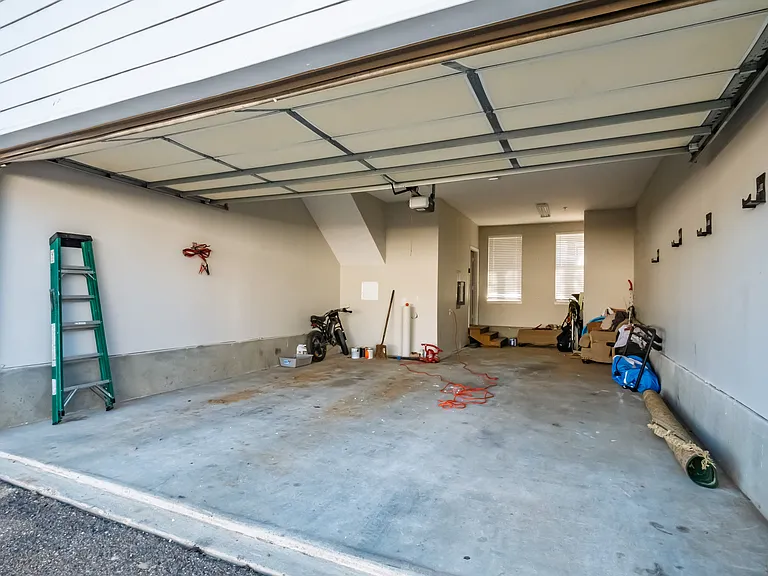 230 Town Center Dr #230 — Photo 37