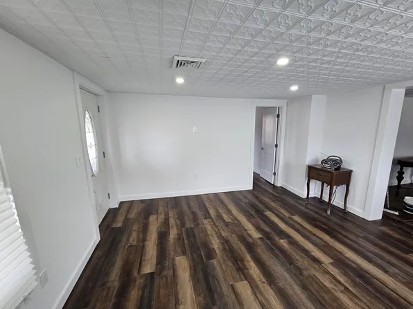 (undisclosed Address), Duryea, PA 18642