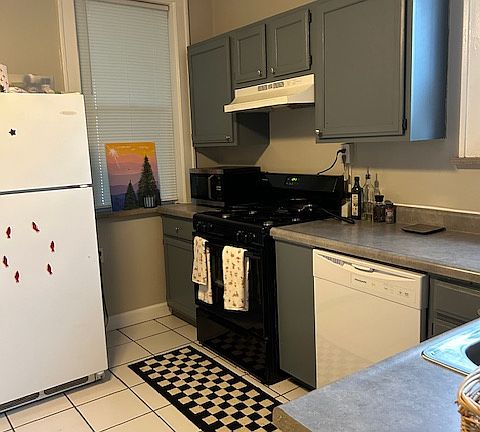 3rd image of 5017 Milentz Ave #1E